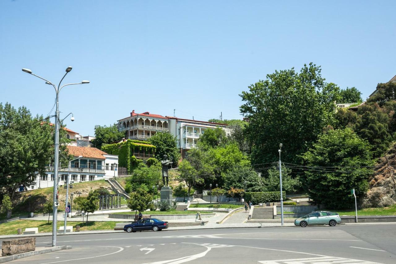 Hb Apartments Akhvelediani II Tbilisi Exterior foto